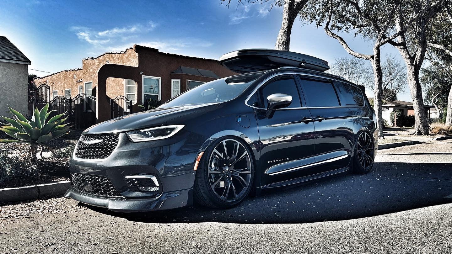 2021+ Chrysler Pacifica