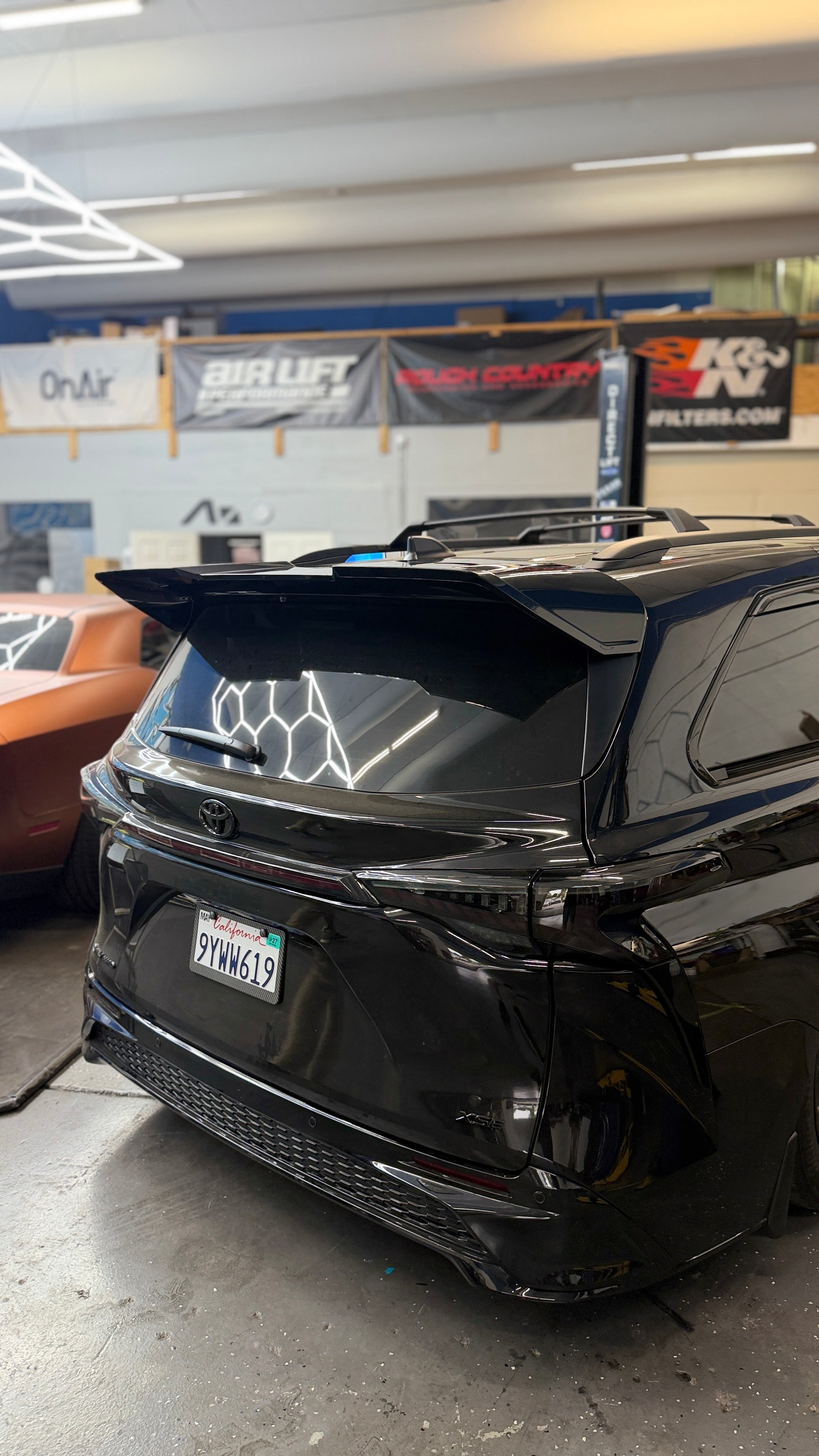 WM 2021+ Sienna Trunk Spoiler