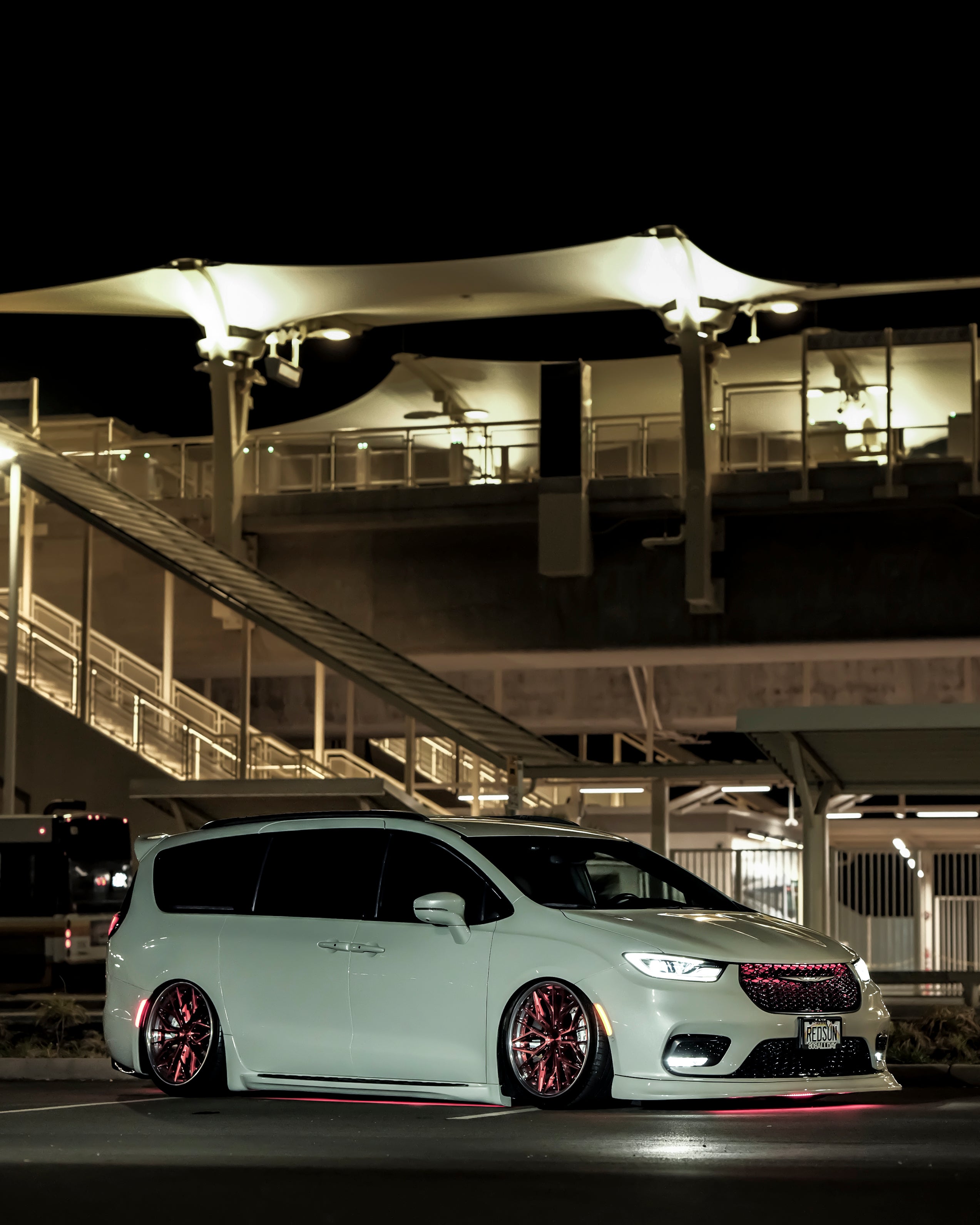Chrysler Pacifica 21+ VK Front Lip / Clinched Body kit