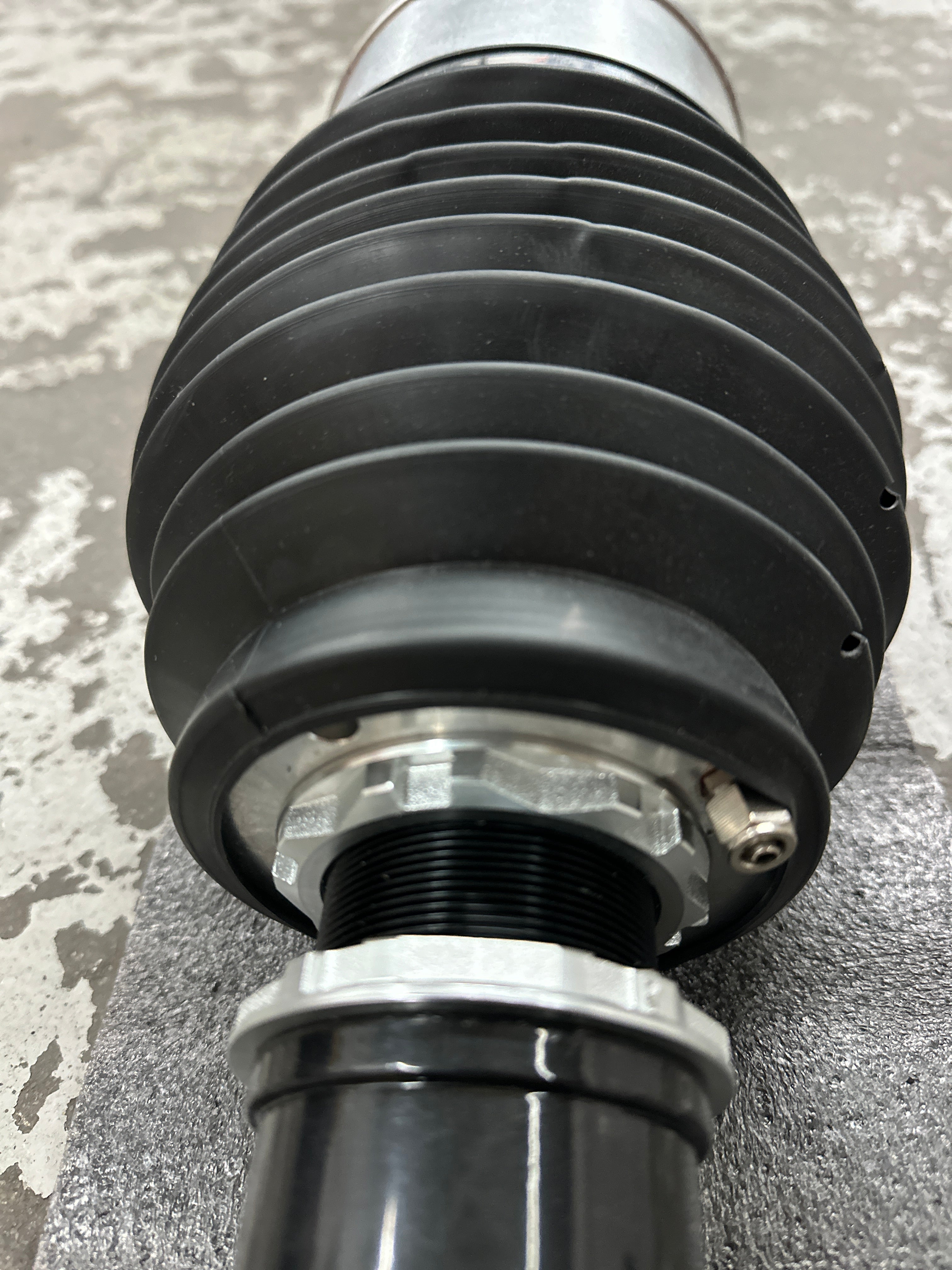 Tesla Model Y ON.AIR Air Suspension System