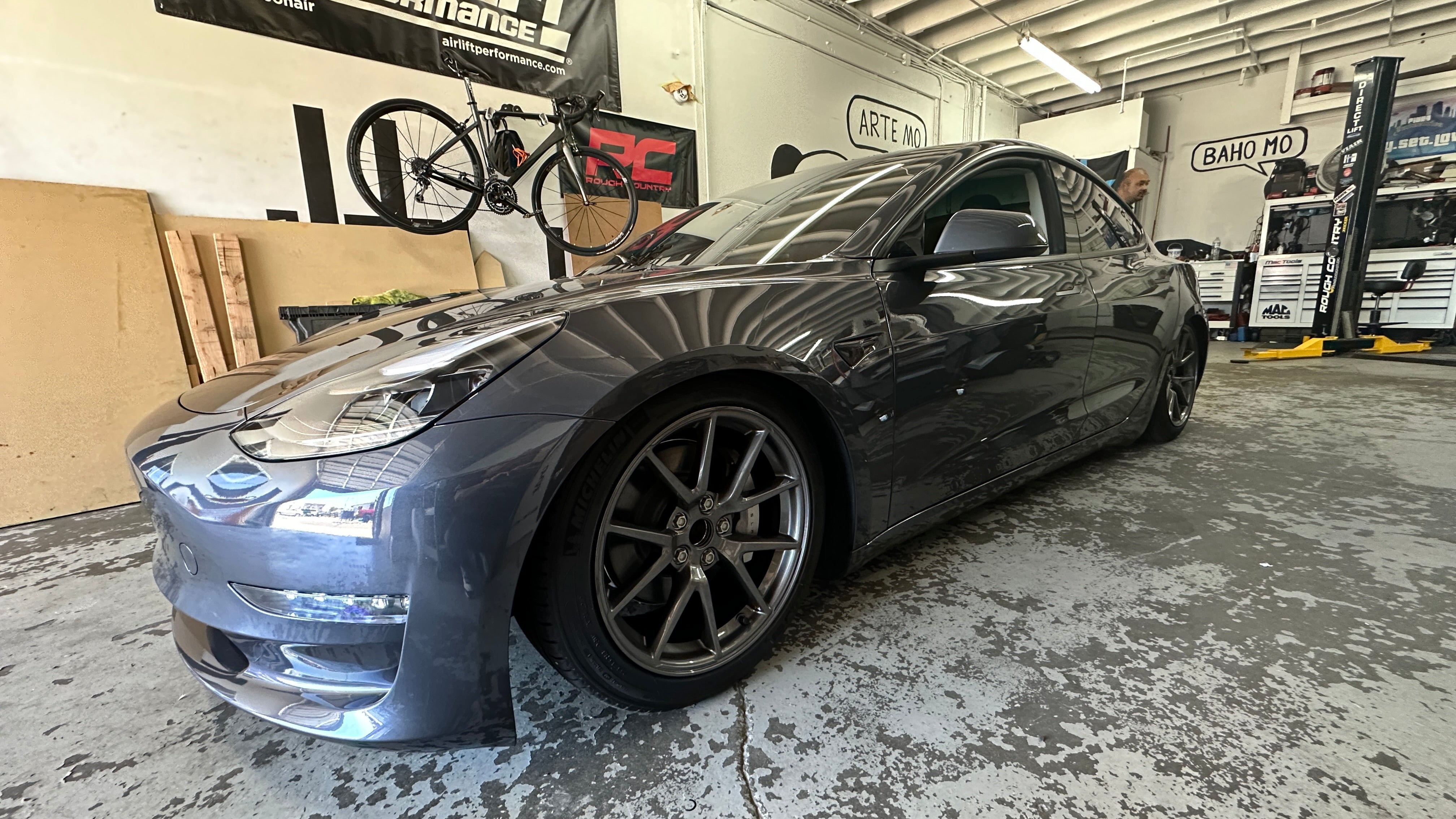 Tesla Model 3 ON.AIR Air Suspension System