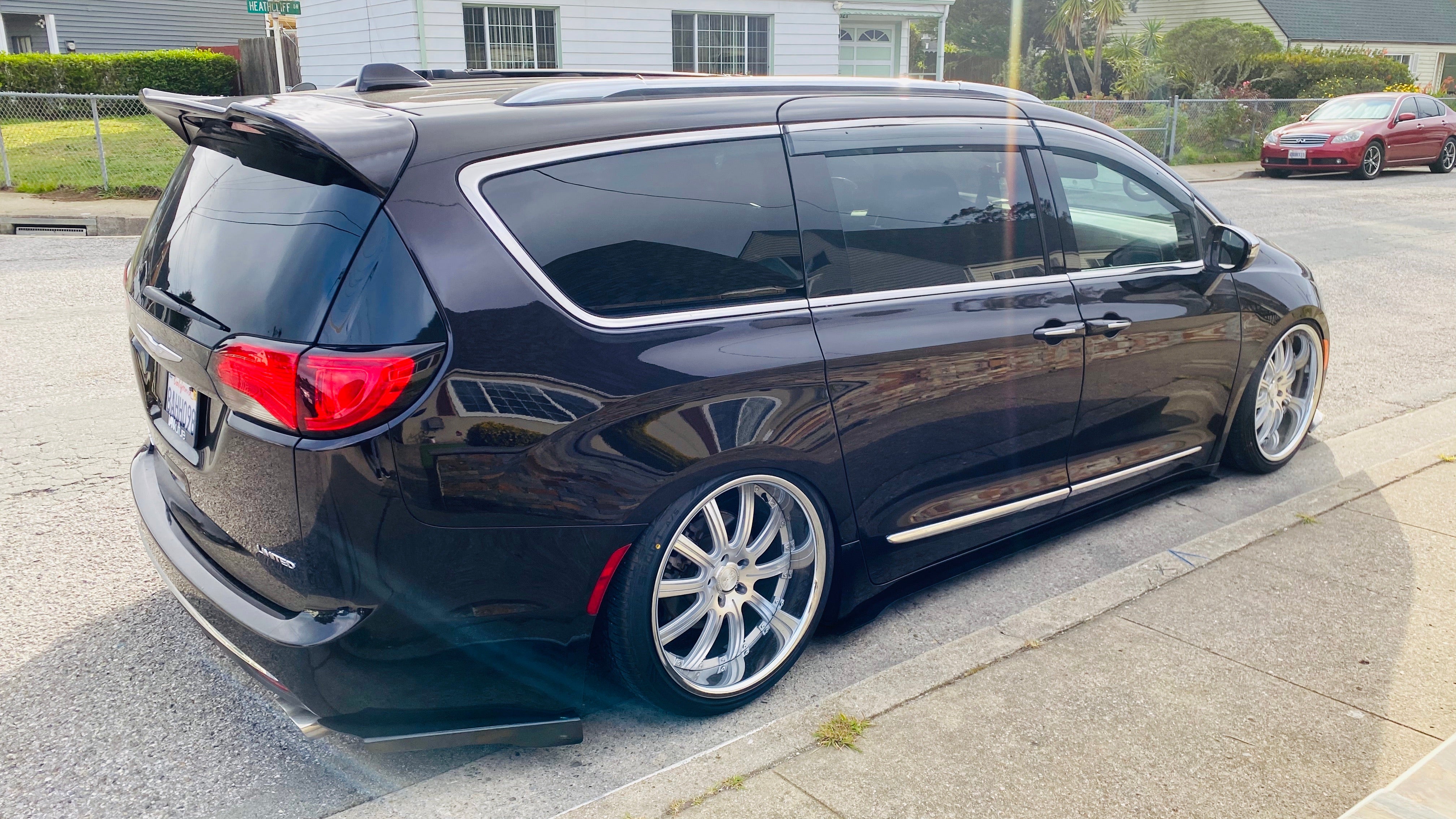 2017+ Pacifica Clinched X VK Roof Spoiler