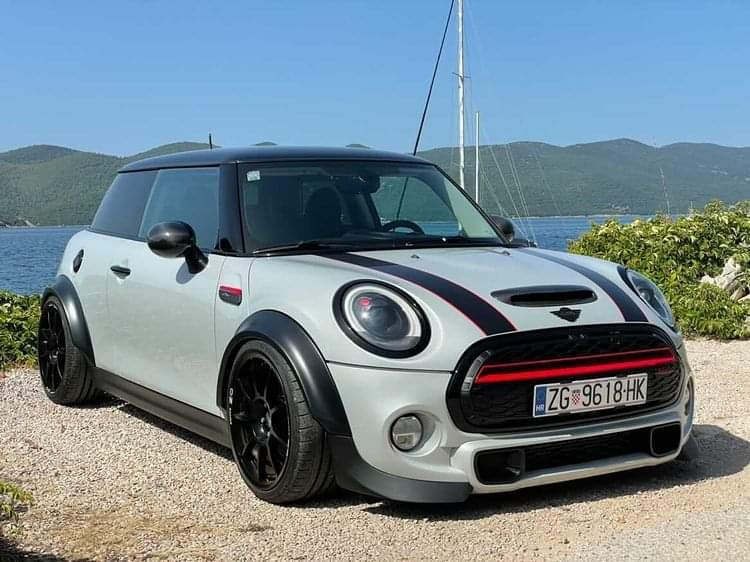 Mini Cooper F56/57 VAD flares 2013+